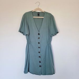 BNWOT Zara Button Down V-Neck Tunic Dress